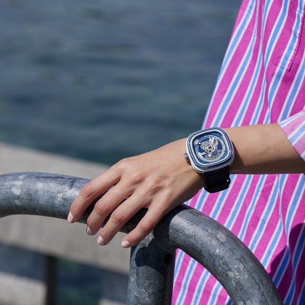 SEVENFRIDAY PS1/03