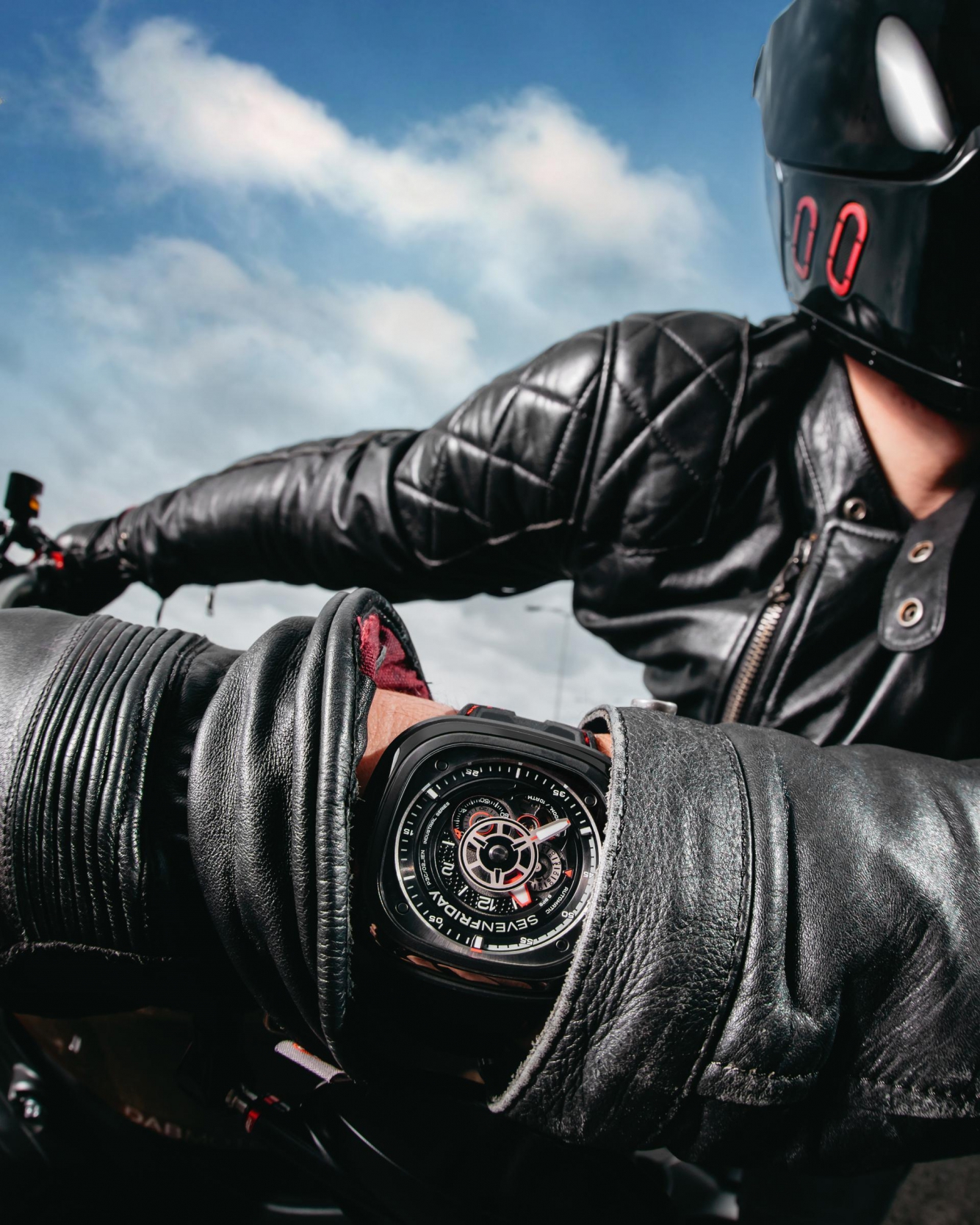 SEVENFRIDAY_RacerIII