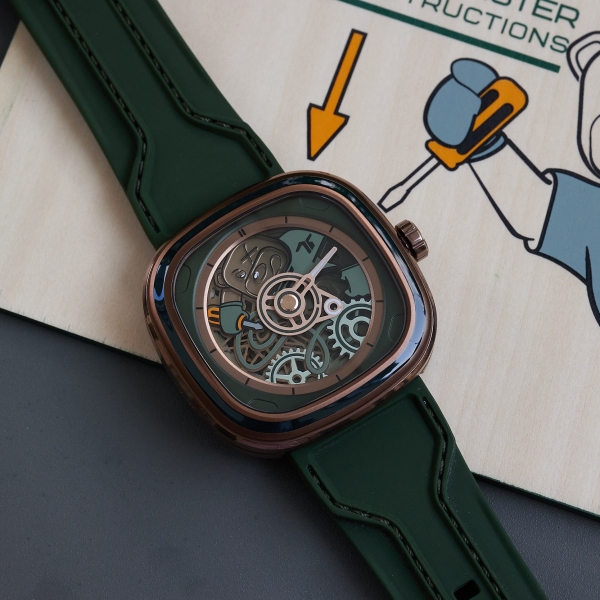 SevenFriday_R2A7685