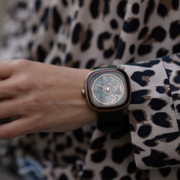 SEVENFRIDAY SF-T2/07 ’T-Riley’