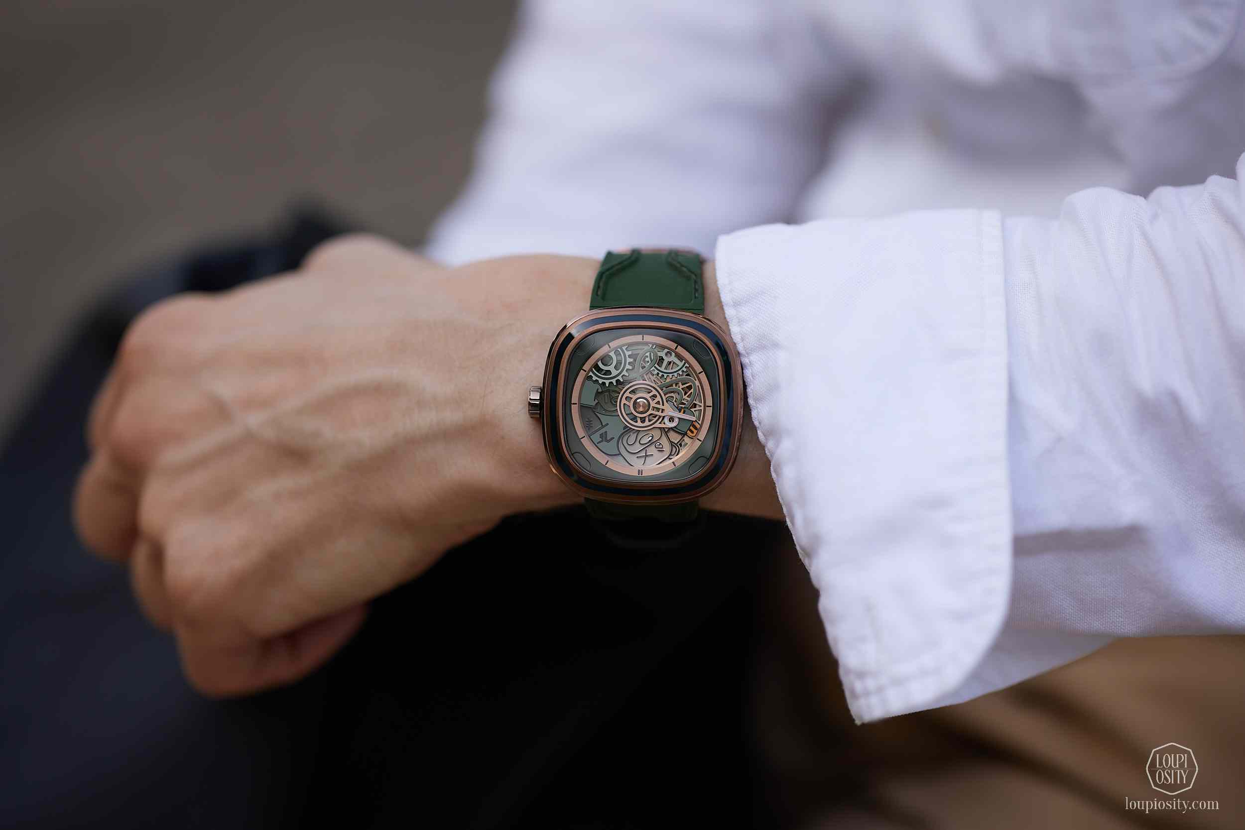 SEVENFRIDAY SF-T2/07 ’T-Riley’
