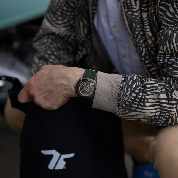 SEVENFRIDAY SF-T2/07 ’T-Riley’