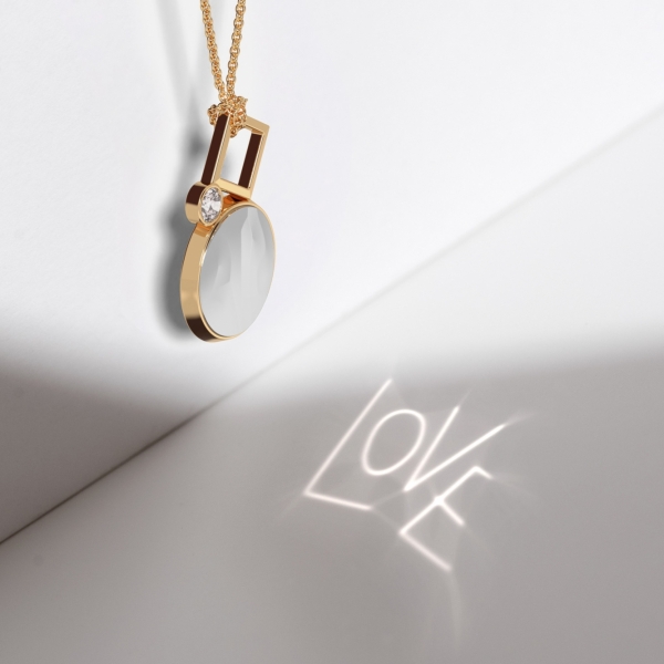 THERAYY_GeometryPendant_Yellow_LOVE_result