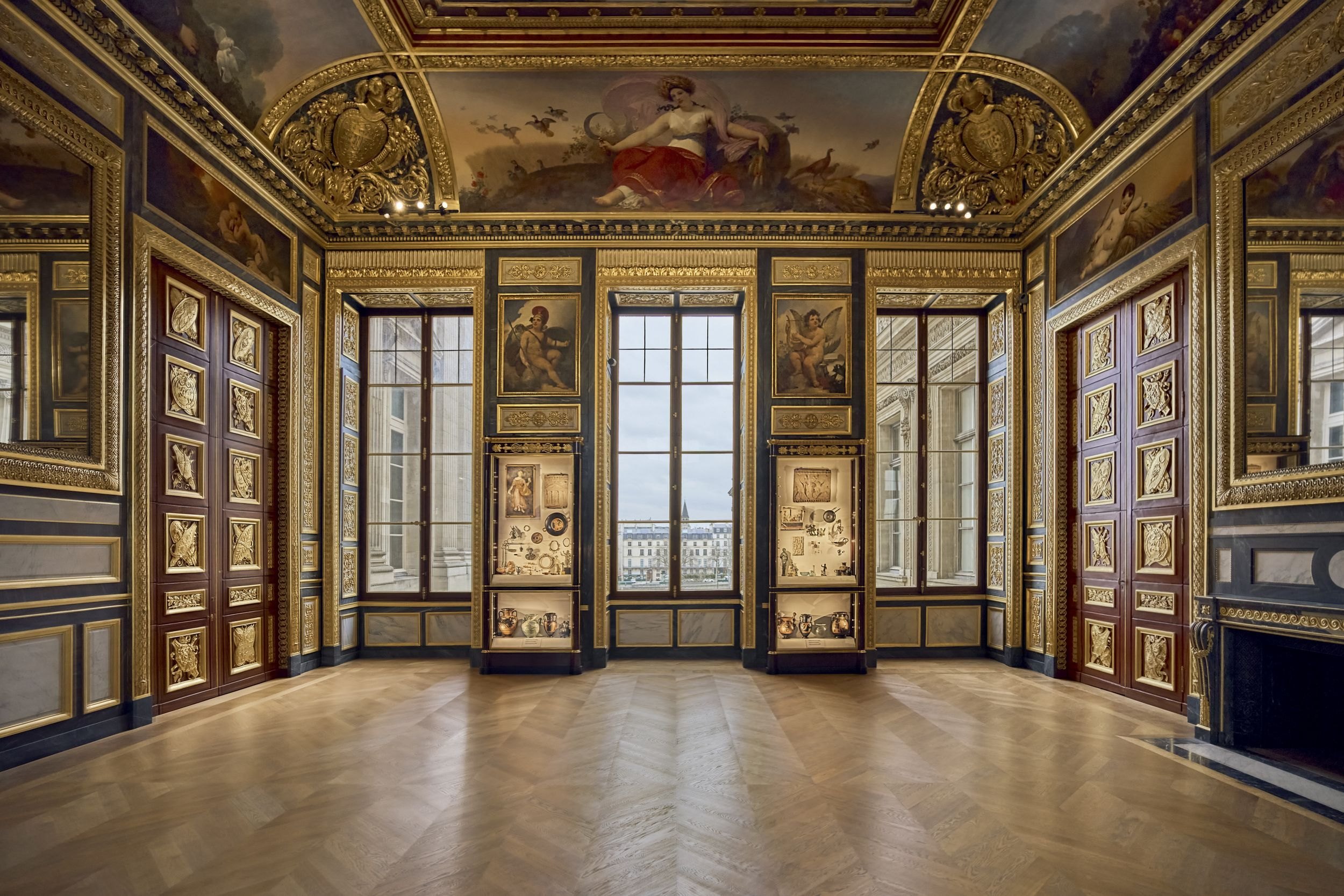 Glass-Room-Jacob-Desmalter-display-case-Homo-Faber-Le-Louvre_result