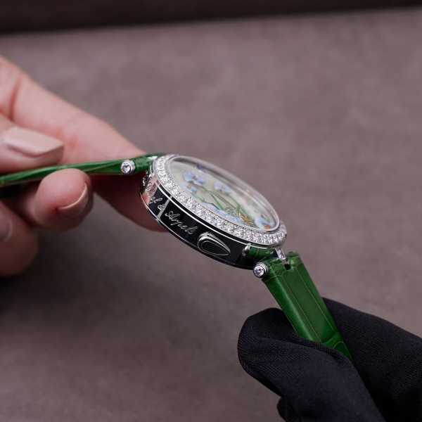Van Cleef and Arpels Lady Arpels Brise d’Été