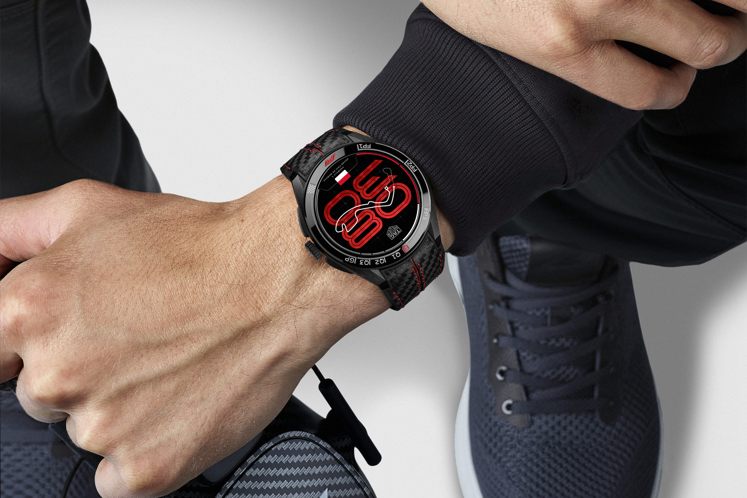 TAG Heuer’s Connected Calibre E5 45 mm × Formula 1